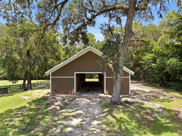 4 MIDDLEGROUND ROAD, Ocala, FL 34482