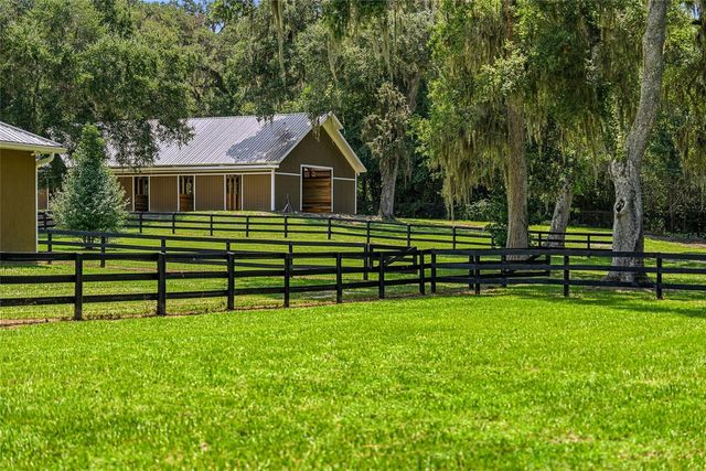 4 MIDDLEGROUND ROAD, Ocala, FL 34482
