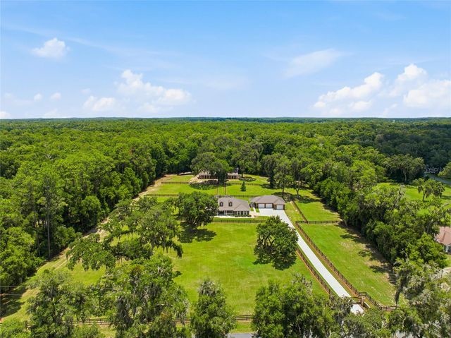 4 MIDDLEGROUND ROAD, Ocala, FL 34482