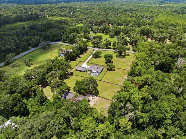4 MIDDLEGROUND ROAD, Ocala, FL 34482