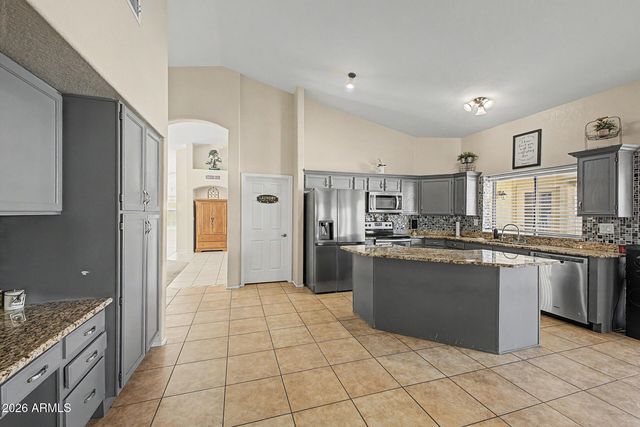 10910 W ASHBROOK Place, Avondale, AZ 85392