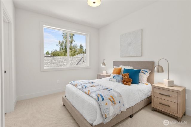 5739 25th Avenue NE, Seattle, WA 98105