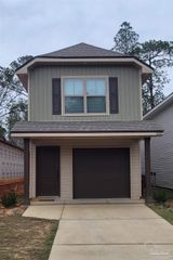 3220 Atlas Dr, Milton, FL 32583
