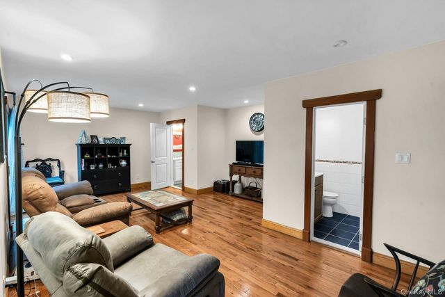 8 Ocean Avenue, Hampton Bays, NY 11946