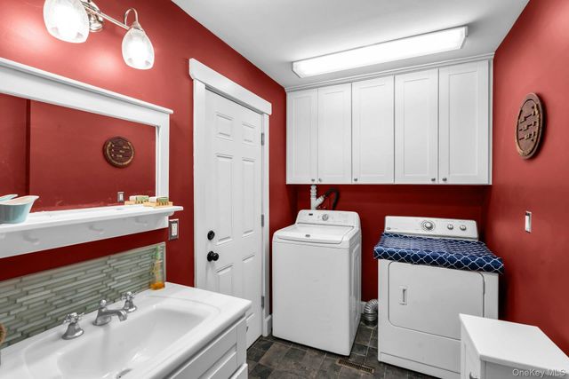 8 Ocean Avenue, Hampton Bays, NY 11946