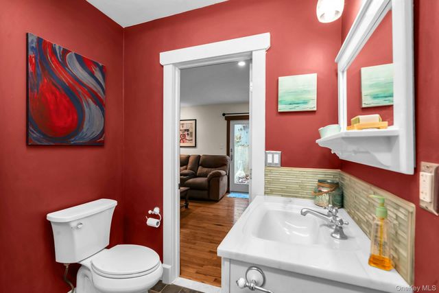 8 Ocean Avenue, Hampton Bays, NY 11946