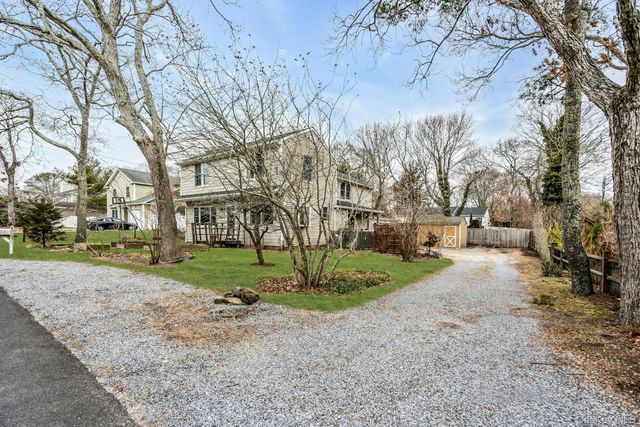 8 Ocean Avenue, Hampton Bays, NY 11946