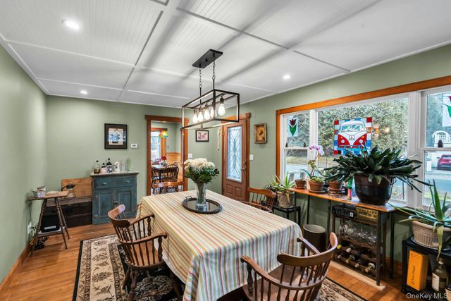 8 Ocean Avenue, Hampton Bays, NY 11946