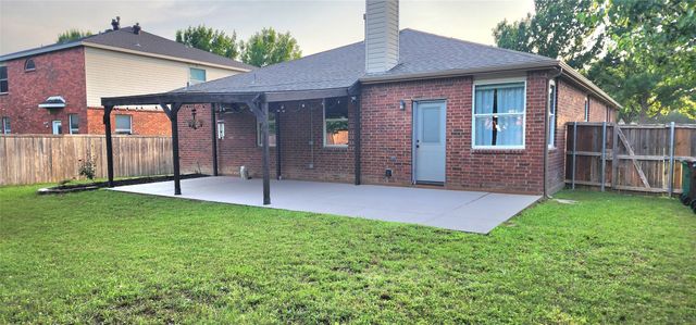 7705 Serenity Way, Denton, TX 76210