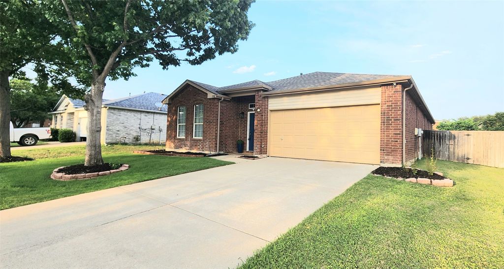 7705 Serenity Way, Denton, TX 76210