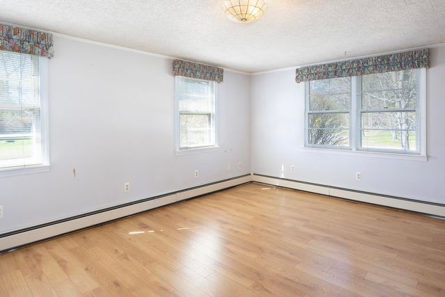 2 Cricket Lane, Concord, NH 03301