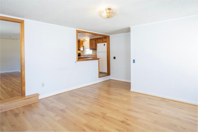 2 Cricket Lane, Concord, NH 03301