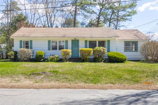 2 Cricket Lane, Concord, NH 03301