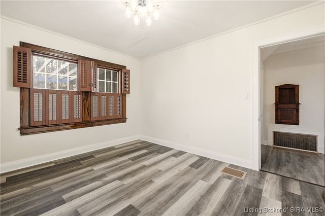 204 Rosewood Drive, Clarksville, IN 47129