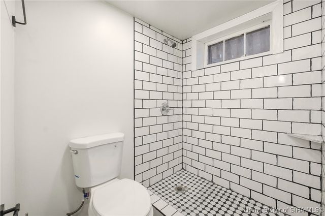 204 Rosewood Drive, Clarksville, IN 47129