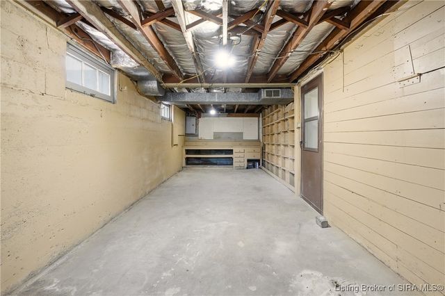 204 Rosewood Drive, Clarksville, IN 47129