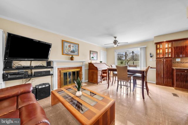 130 CLUB HOUSE DR, Willingboro, NJ 08046