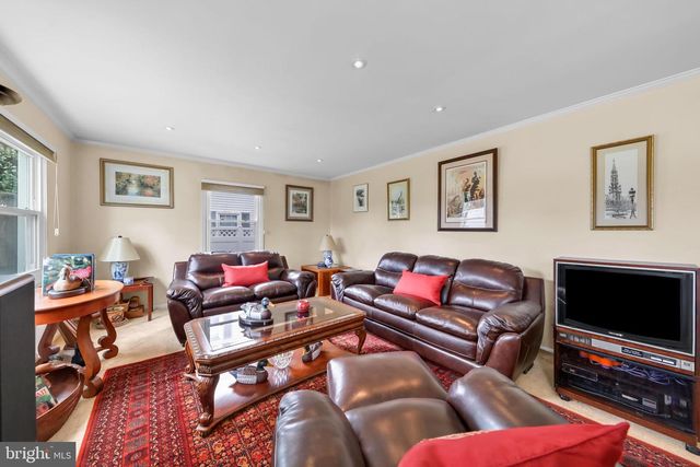 130 CLUB HOUSE DR, Willingboro, NJ 08046