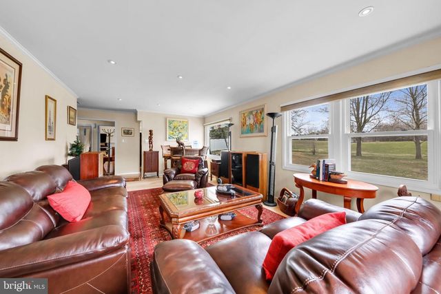 130 CLUB HOUSE DR, Willingboro, NJ 08046