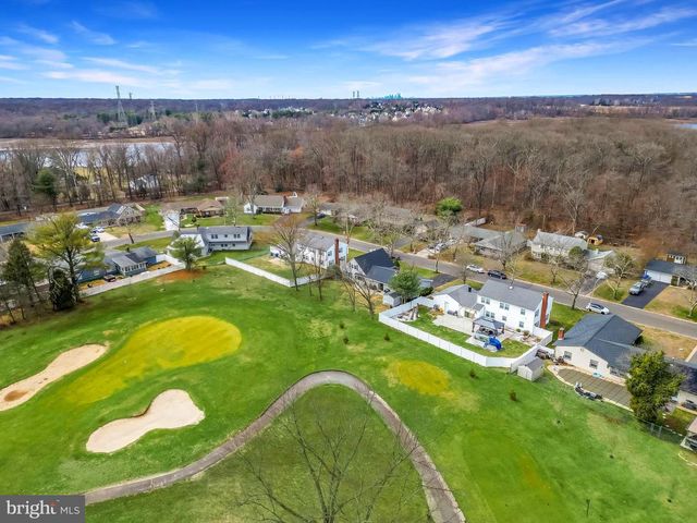 130 CLUB HOUSE DR, Willingboro, NJ 08046