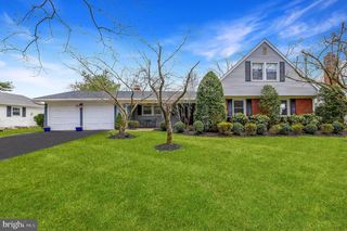 130 CLUB HOUSE DR, Willingboro, NJ 08046