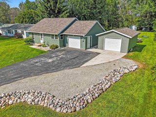 3053 BIRCH ROAD, Suamico, WI 54173