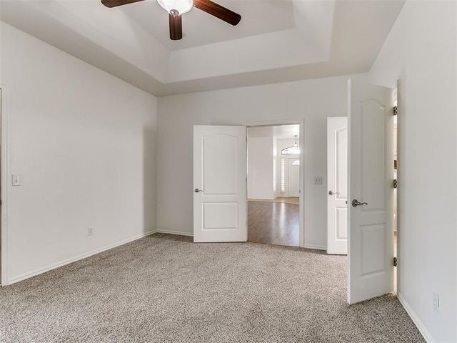 1041 Cambridge Court, Moore, OK 73160