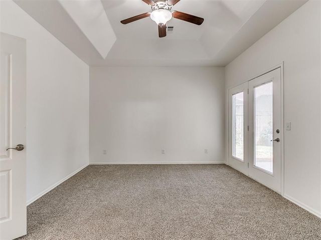 1041 Cambridge Court, Moore, OK 73160