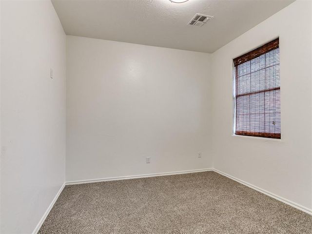 1041 Cambridge Court, Moore, OK 73160