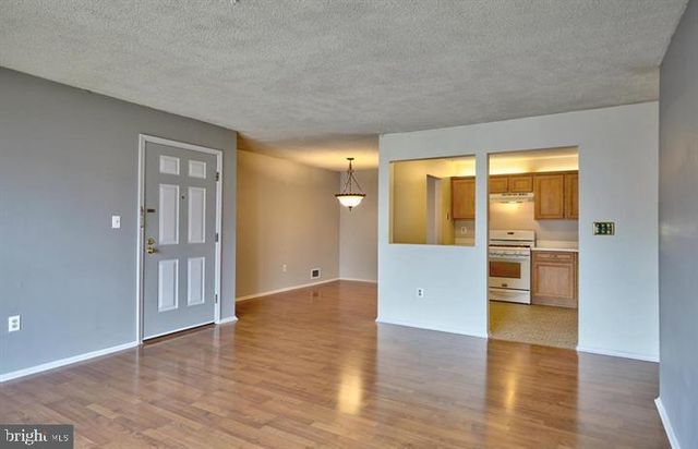 61 ASPEN CT, Hamilton, NJ 08619