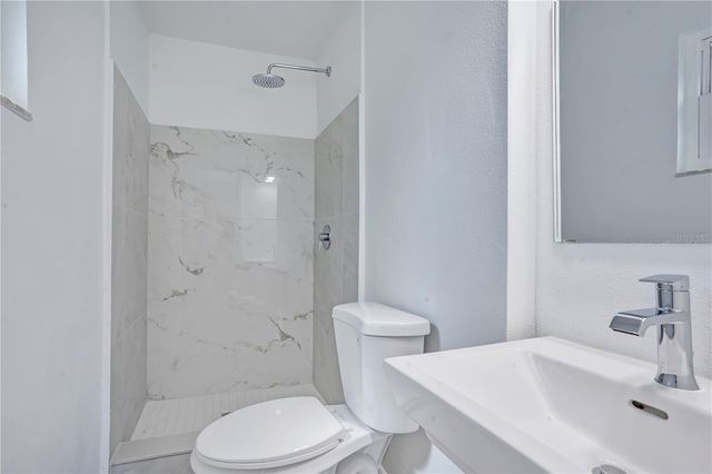 205 FERN ROAD, Winter Haven, FL 33880
