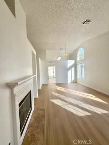 466 Granite View, Perris, CA 92571