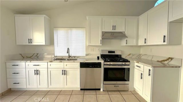 466 Granite View, Perris, CA 92571