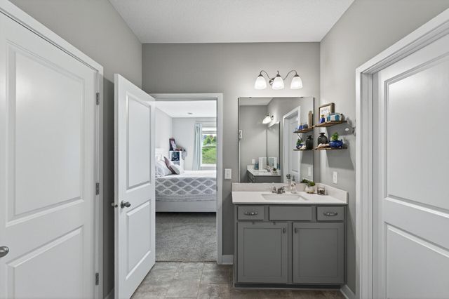 18374 Hamby Way, Lakeville, MN 55044