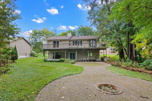 6933 Magda Drive, Maple Grove, MN 55369
