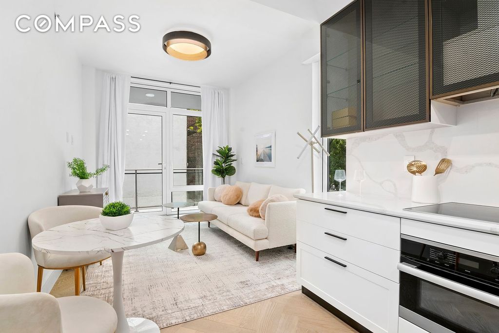 101 E 2nd St Apt 3C, New York City, NY 10009