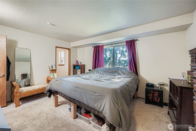 17217 92nd Avenue E, Puyallup, WA 98375