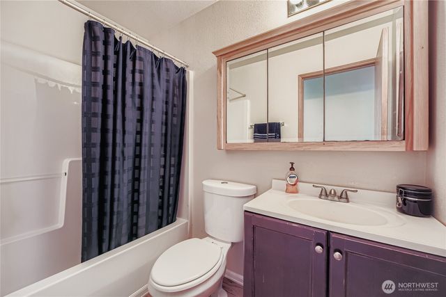 17217 92nd Avenue E, Puyallup, WA 98375