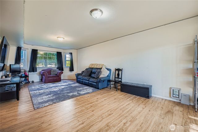 17217 92nd Avenue E, Puyallup, WA 98375