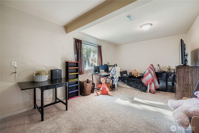17217 92nd Avenue E, Puyallup, WA 98375
