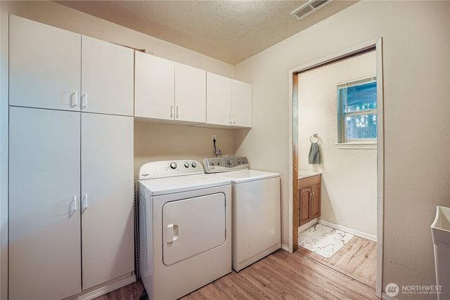 17217 92nd Avenue E, Puyallup, WA 98375
