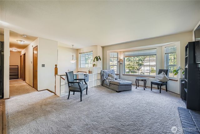 17217 92nd Avenue E, Puyallup, WA 98375