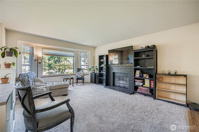 17217 92nd Avenue E, Puyallup, WA 98375