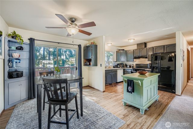 17217 92nd Avenue E, Puyallup, WA 98375