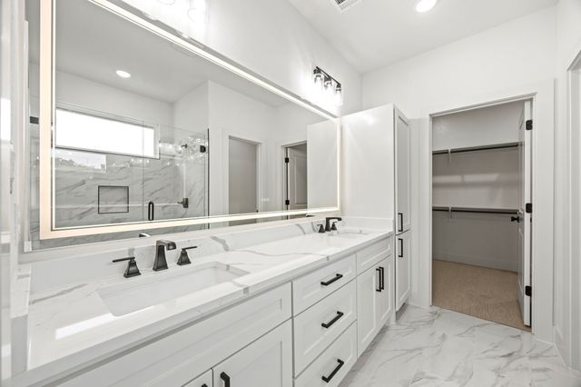 402 S Humphrey Avenue, Kerens, TX 75144