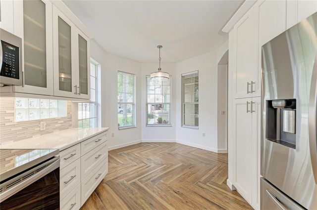 5047 LAKESCENE PLACE, Sarasota, FL 34243