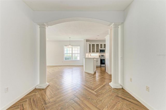 5047 LAKESCENE PLACE, Sarasota, FL 34243