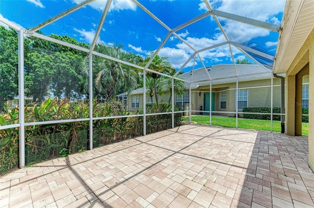 5047 LAKESCENE PLACE, Sarasota, FL 34243