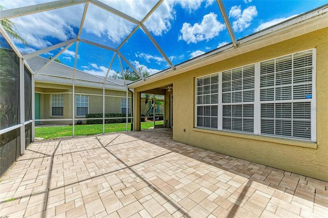 5047 LAKESCENE PLACE, Sarasota, FL 34243