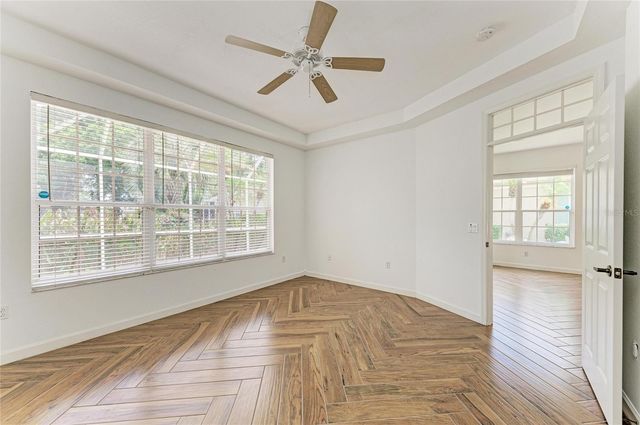 5047 LAKESCENE PLACE, Sarasota, FL 34243